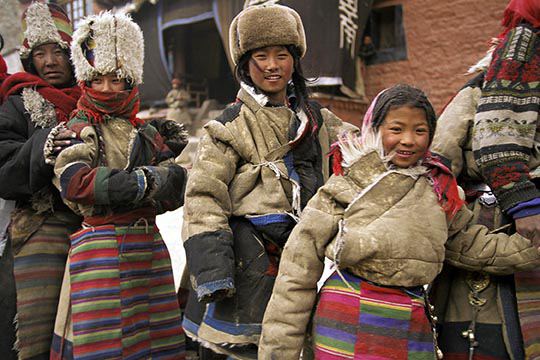 Tibetan Pilgrims at Tsurphu Monastery